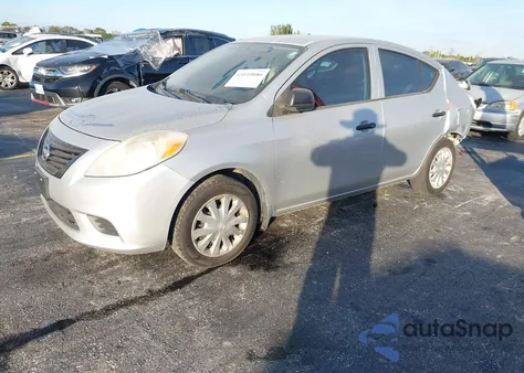 2014 Nissan Versa 1.6 S+ z USA, uszkodzony, nr VIN 3N1CN7AP2EL808561